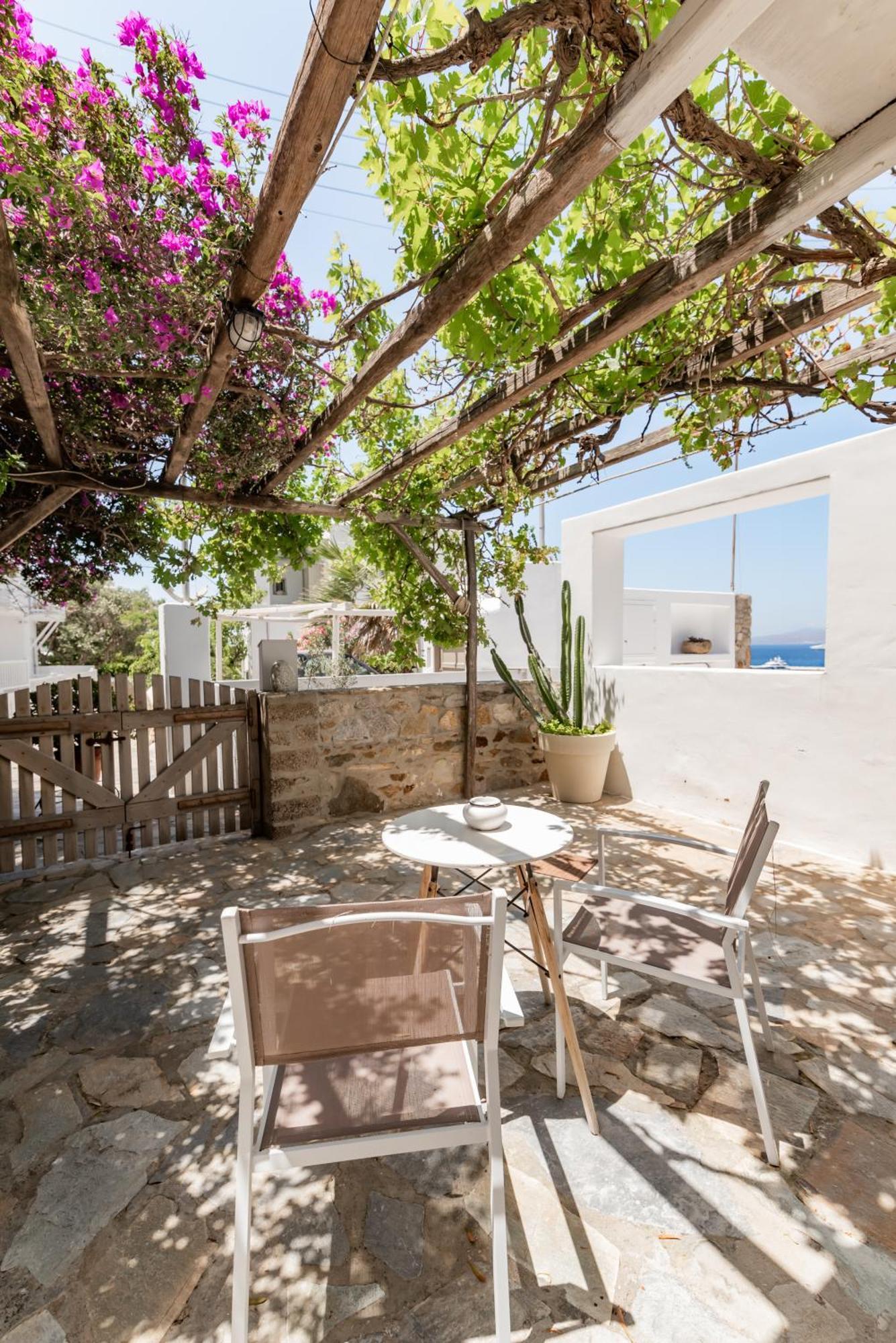 Rania Apartments Sea View Mykonos Town Экстерьер фото